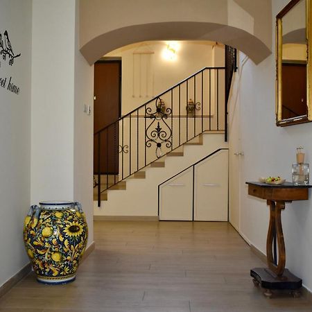 Dimora Normanna Bed & Breakfast อาแวร์ซา ภายนอก รูปภาพ