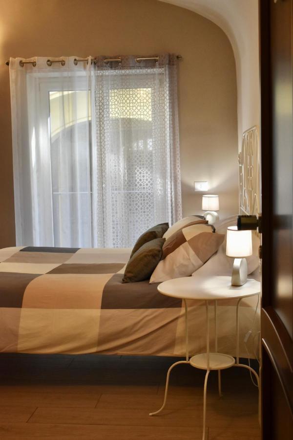 Dimora Normanna Bed & Breakfast อาแวร์ซา ภายนอก รูปภาพ