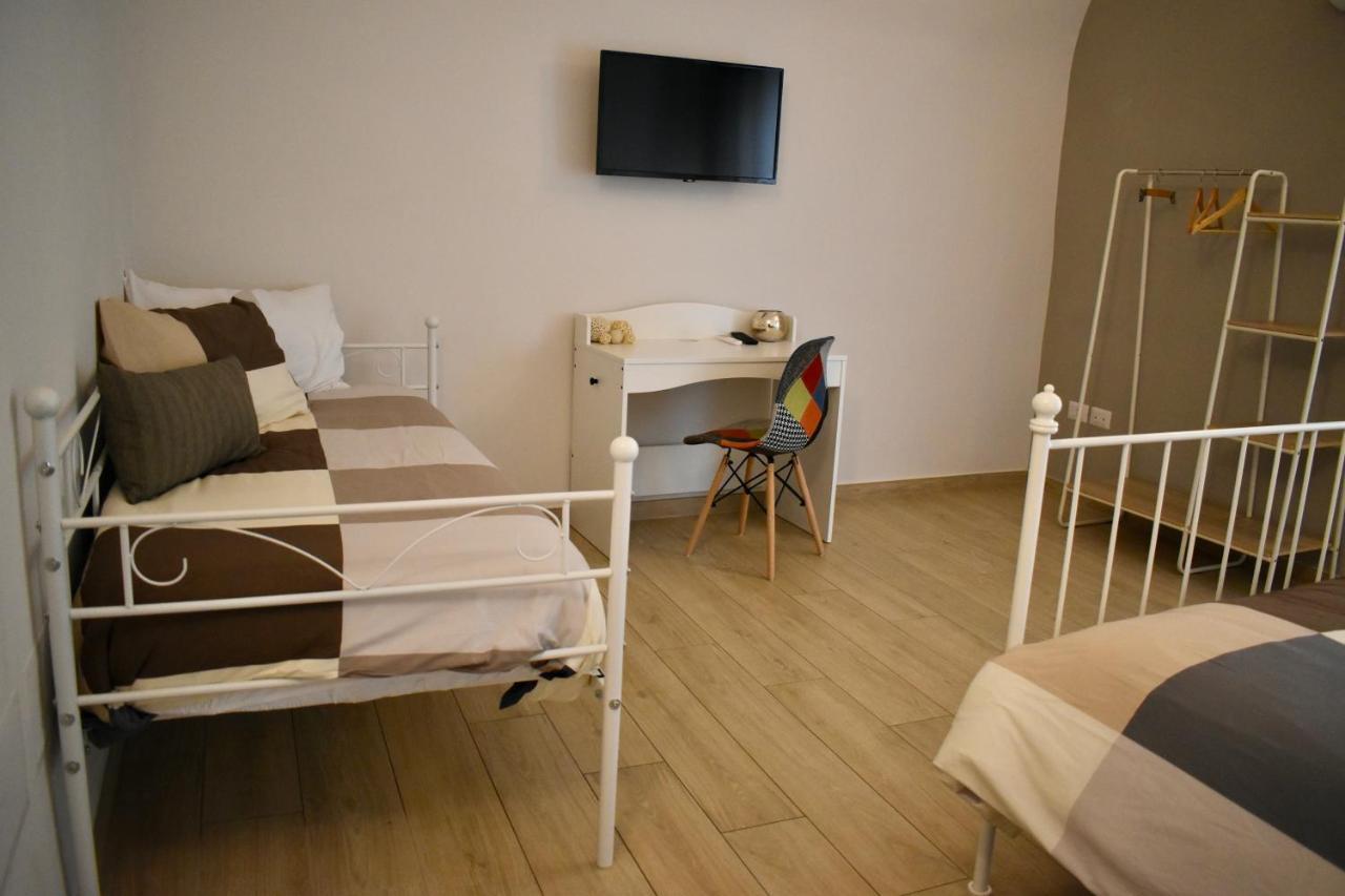 Dimora Normanna Bed & Breakfast อาแวร์ซา ภายนอก รูปภาพ