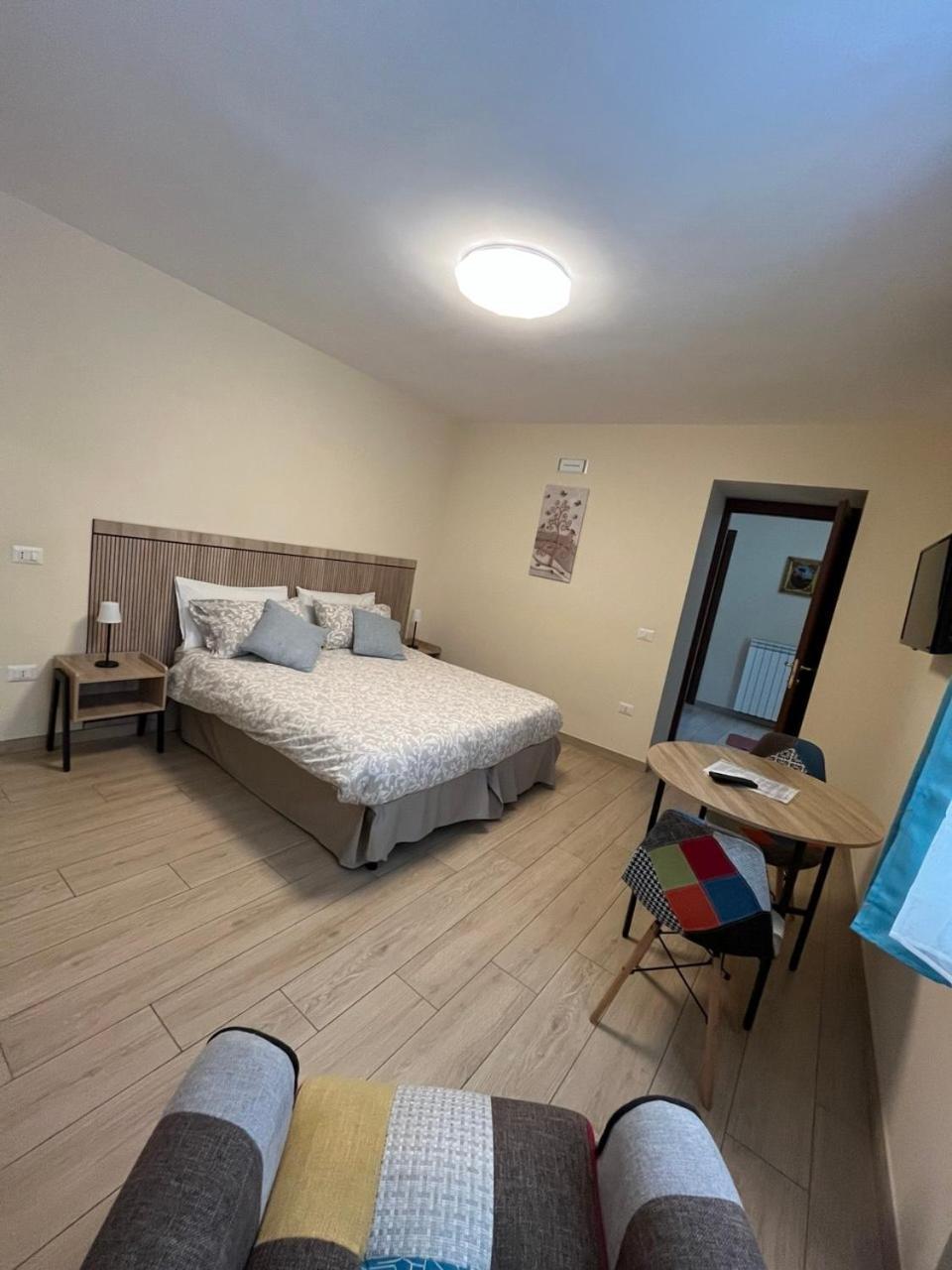 Dimora Normanna Bed & Breakfast อาแวร์ซา ภายนอก รูปภาพ
